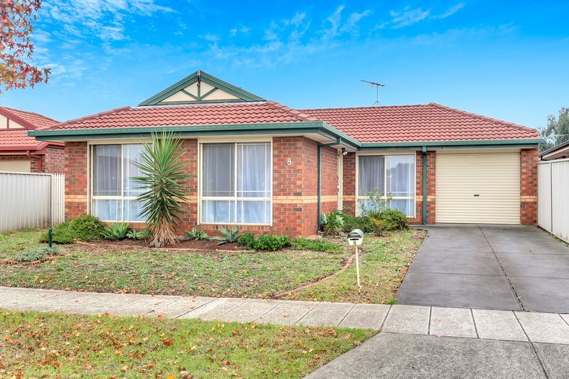 8 Waterford Avenue, Craigieburn VIC 3064