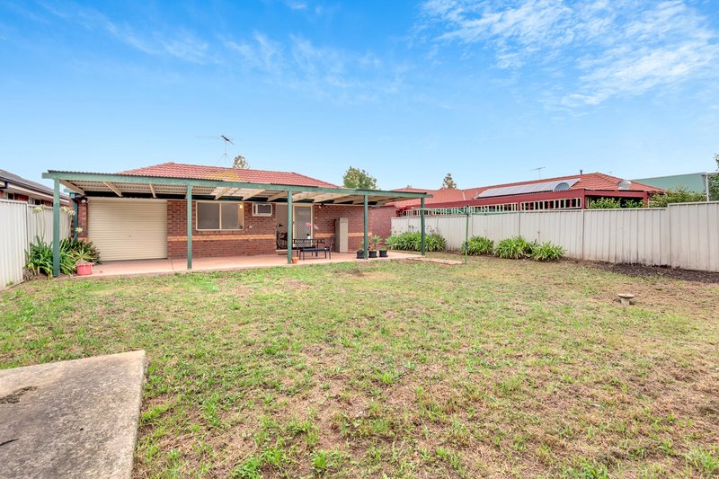 Photo - 8 Waterford Avenue, Craigieburn VIC 3064 - Image 15