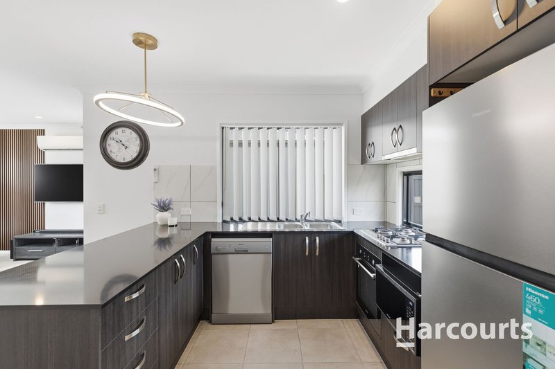 Photo - 8 Waterman Place, Browns Plains QLD 4118 - Image 5