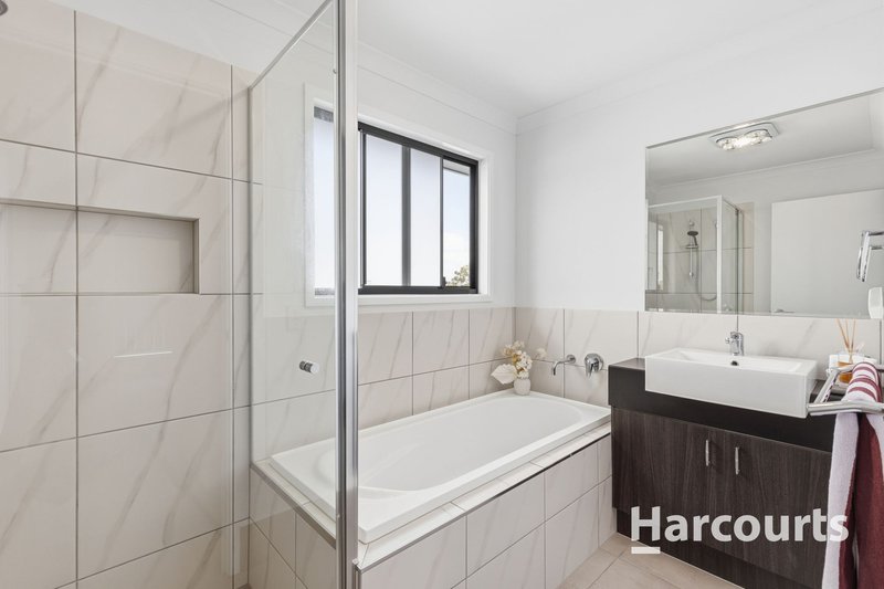Photo - 8 Waterman Place, Browns Plains QLD 4118 - Image 11