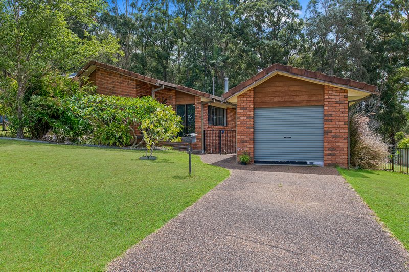 8 Waterview Crescent, West Haven NSW 2443