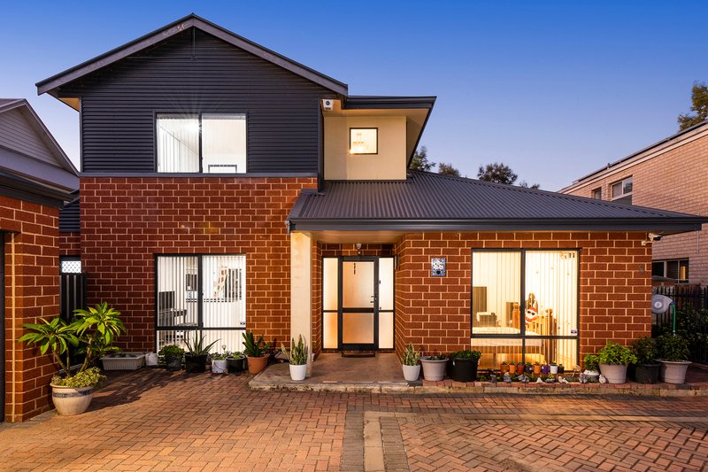 8 Waterway Crescent, Ascot WA 6104