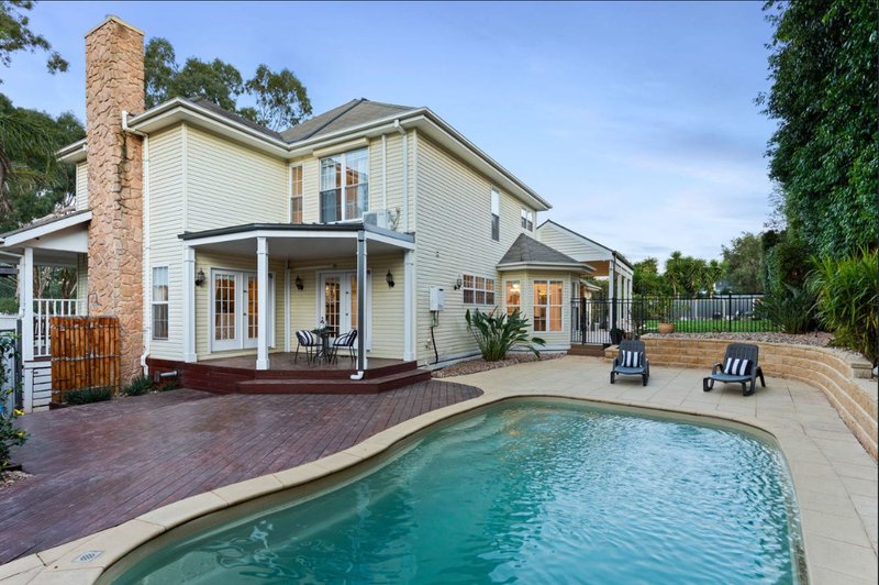 Photo - 8 Watkins Grove, Werribee VIC 3030 - Image 17