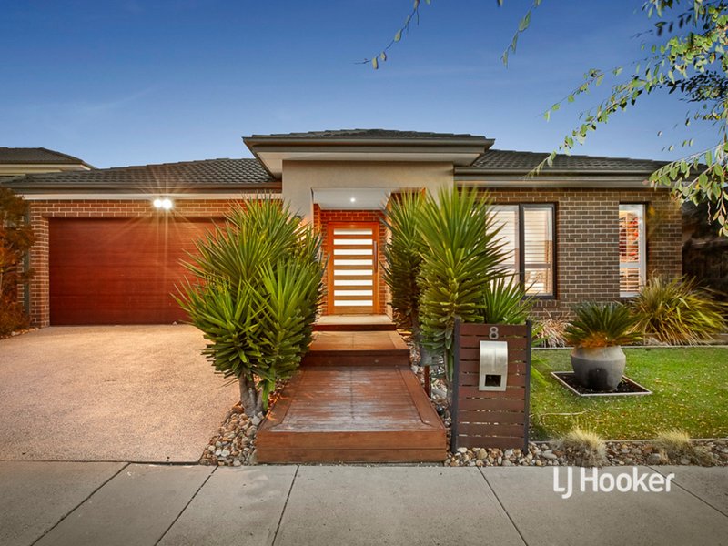 8 Waves Drive, Point Cook VIC 3030