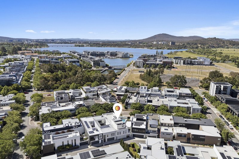 Photo - 8 Waygoose Street, Kingston ACT 2604 - Image 2