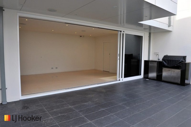 Photo - 8 Waygoose Street, Kingston ACT 2604 - Image 12