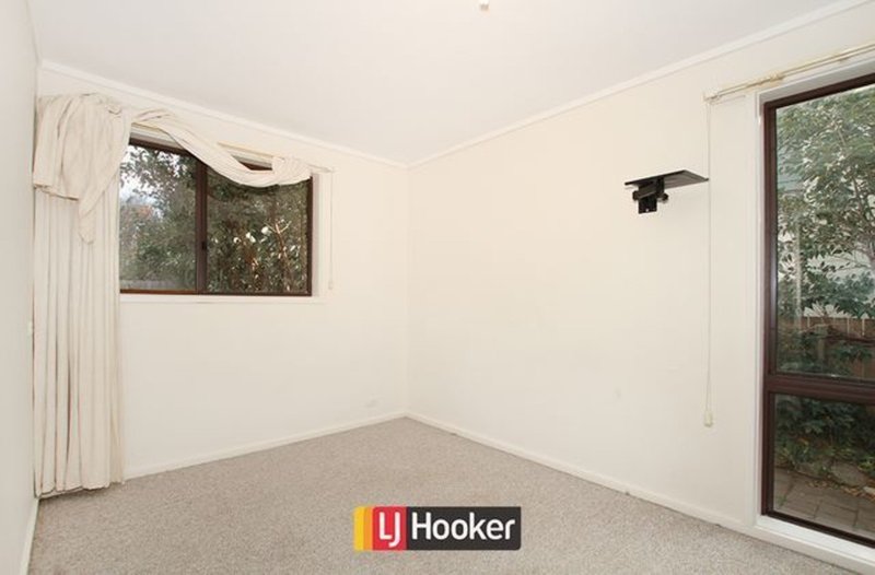 Photo - 8 Weaver Place, Charnwood ACT 2615 - Image 3