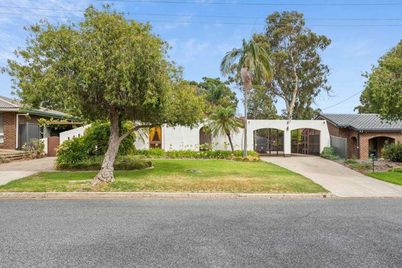 8 Wedge Street, Fairview Park SA 5126