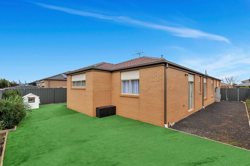 Photo - 8 Welford Street, Tarneit VIC 3029 - Image 15