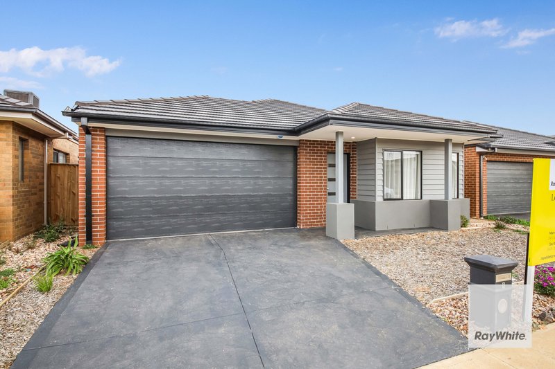 Photo - 8 Wenachee Street, Tarneit VIC 3029 - Image 2