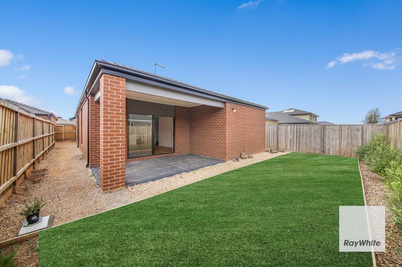 Photo - 8 Wenachee Street, Tarneit VIC 3029 - Image 16