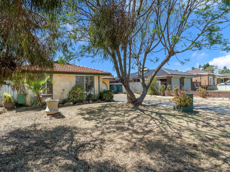 Photo - 8 Wendo Court, Hillman WA 6168 - Image 2