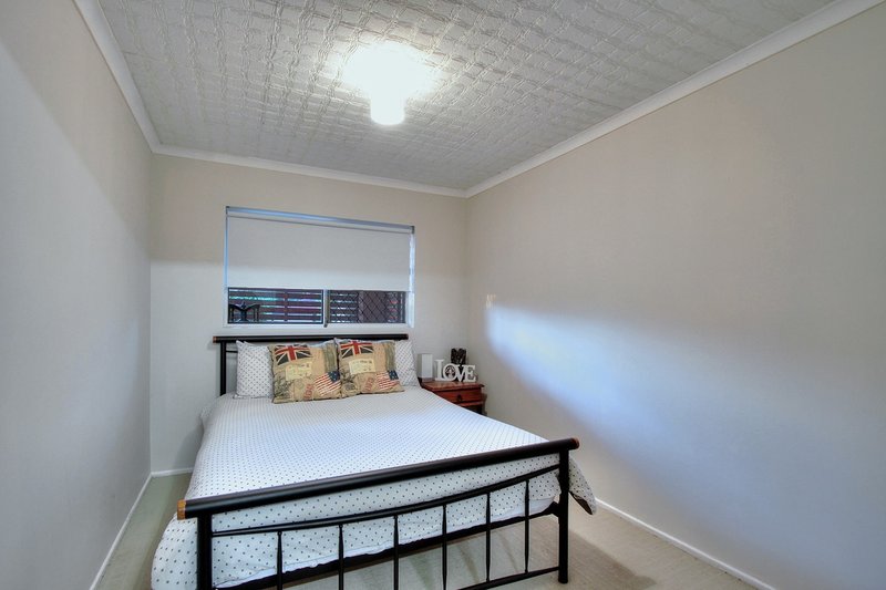 Photo - 8 Wenlock Crescent, Springwood QLD 4127 - Image 10