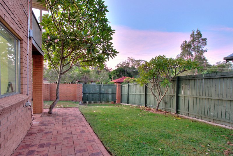 Photo - 8 Wenlock Crescent, Springwood QLD 4127 - Image 18