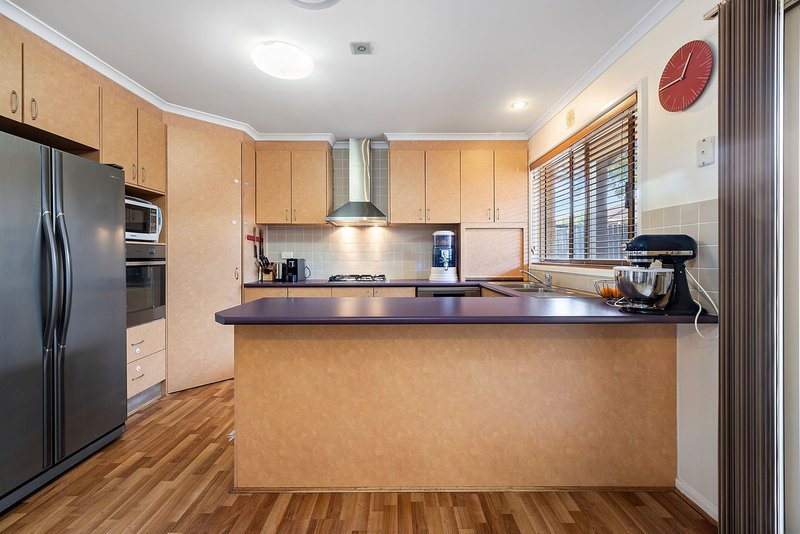 Photo - 8 Wenlock Street, Amaroo ACT 2914 - Image 3