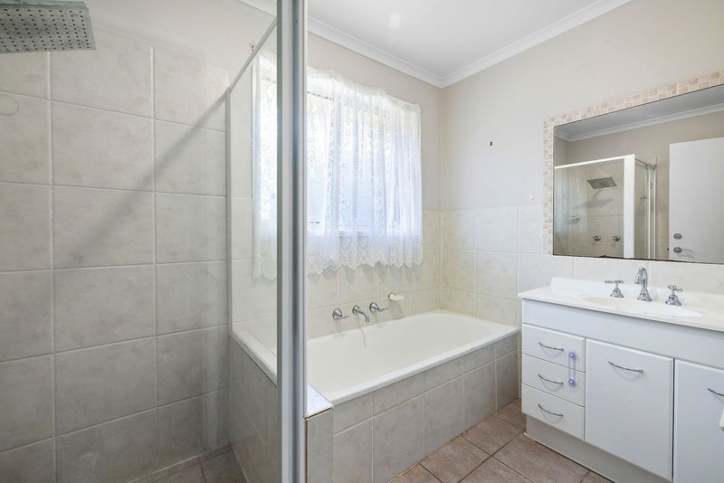 Photo - 8 Wenlock Street, Amaroo ACT 2914 - Image 9