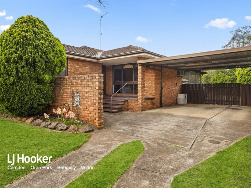 8 Wentworth Drive, Camden South NSW 2570