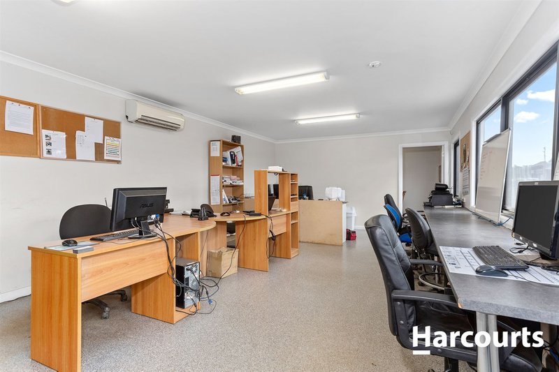 Photo - 8 West Barrack Street, Deloraine TAS 7304 - Image 12