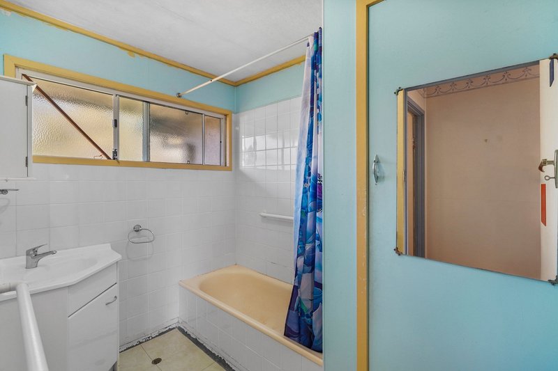 Photo - 8 West Street, Nerang QLD 4211 - Image 9