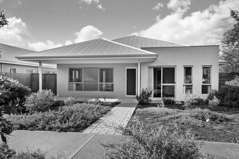 8 Whimbrel Crescent, Coodanup WA 6210