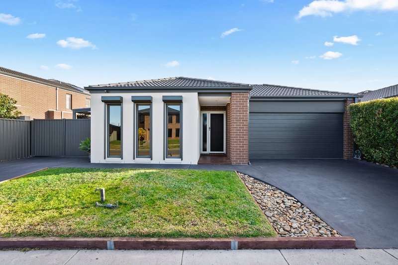 8 Whistling Duck Drive, Lara VIC 3212