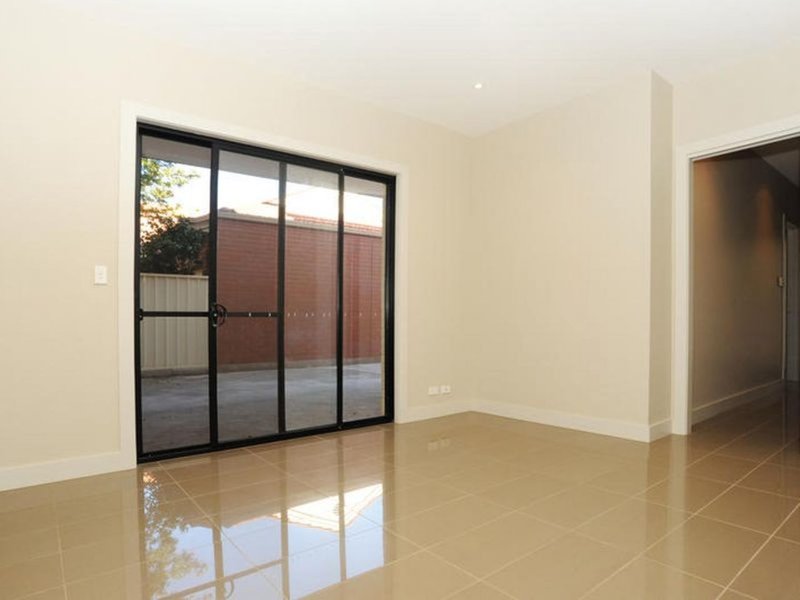 Photo - 8 White Avenue, Kensington Gardens SA 5068 - Image 8