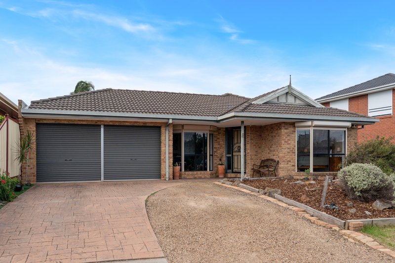 Photo - 8 Wilkinson Court, Roxburgh Park VIC 3064 - Image 2