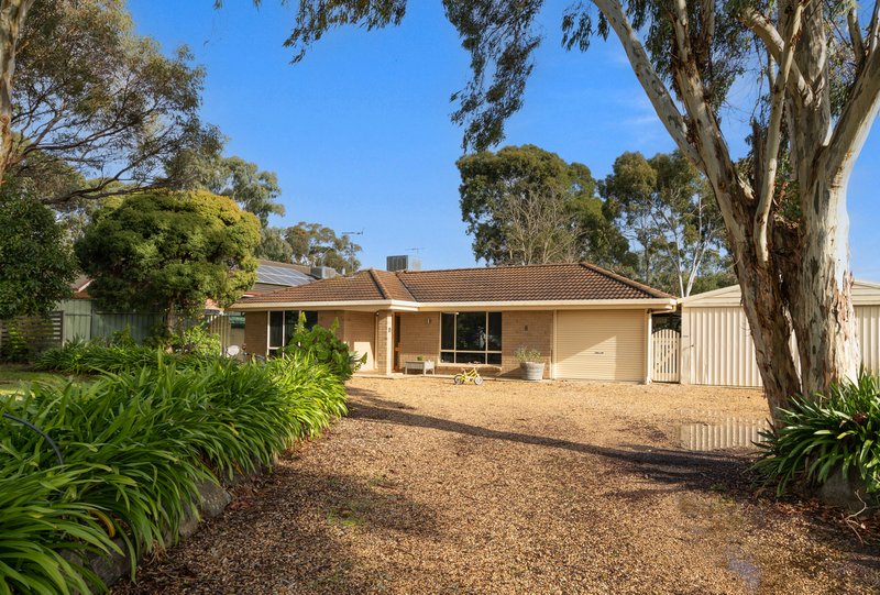 8 Wilksch Court, Williamstown SA 5351