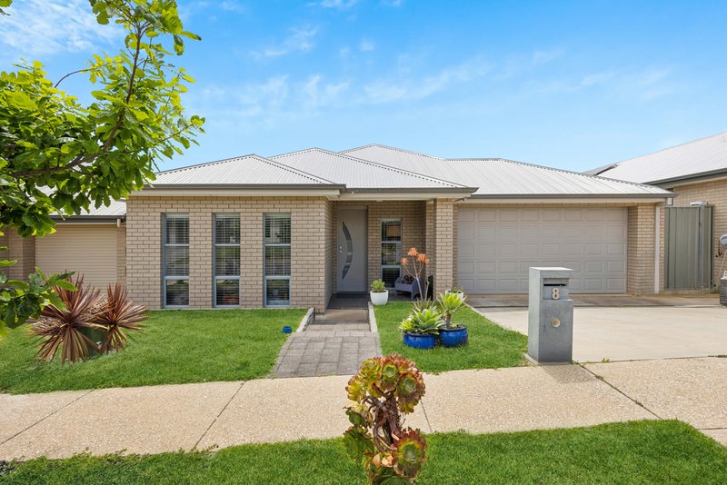 Photo - 8 Willandra Street, Seaford Heights SA 5169 - Image 2