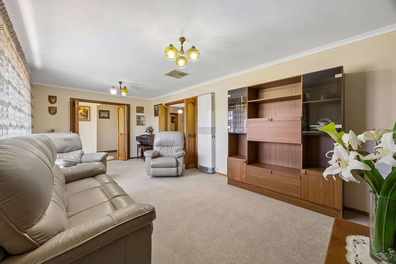 Photo - 8 Williams Grove, Murray Bridge SA 5253 - Image 6