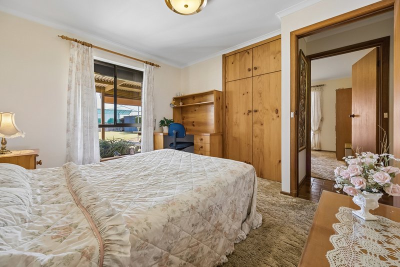 Photo - 8 Williams Grove, Murray Bridge SA 5253 - Image 16
