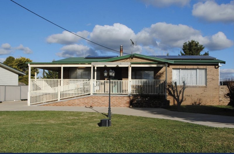 8 Willis Street, Crookwell NSW 2583