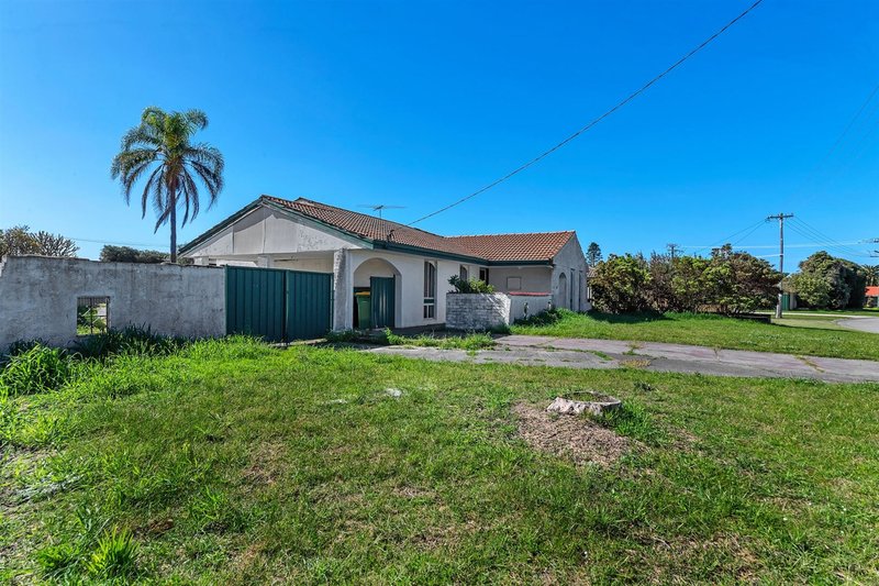 Photo - 8 Willow Court, Cooloongup WA 6168 - Image 3