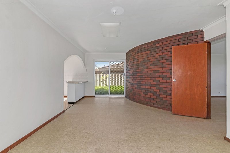 Photo - 8 Willow Court, Cooloongup WA 6168 - Image 5