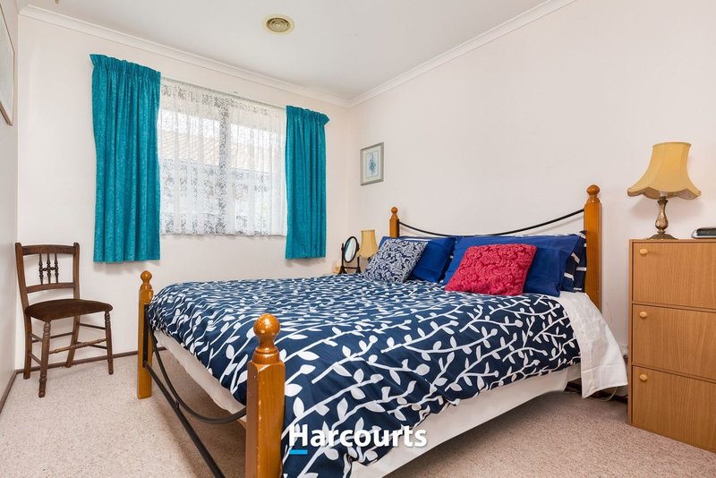 Photo - 8 Willunga Court, Berwick VIC 3806 - Image 6