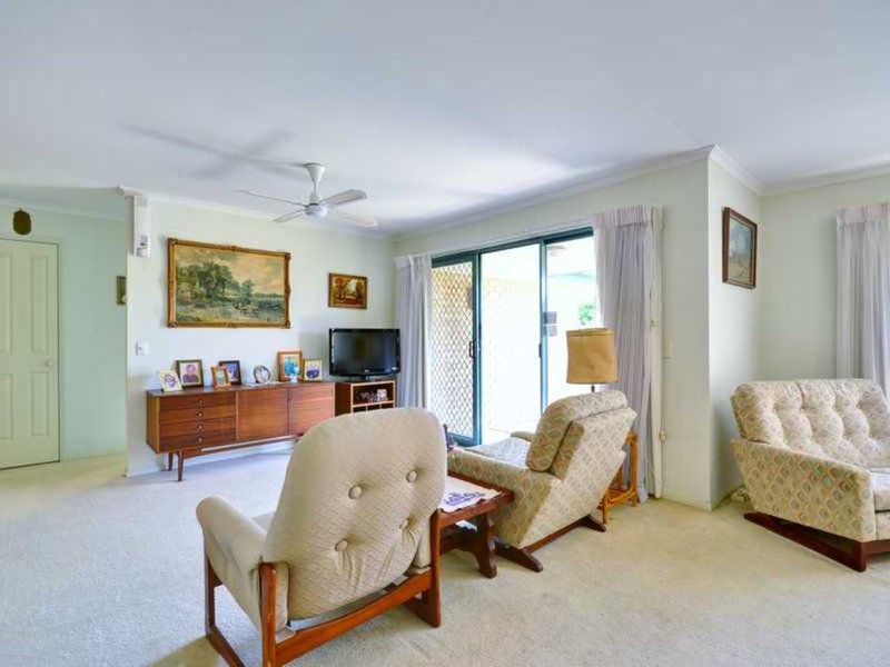 Photo - 8 Willunga Pl , Merrimac QLD 4226 - Image 6