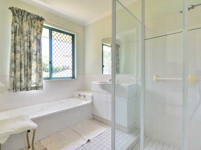 Photo - 8 Willunga Pl , Merrimac QLD 4226 - Image 8