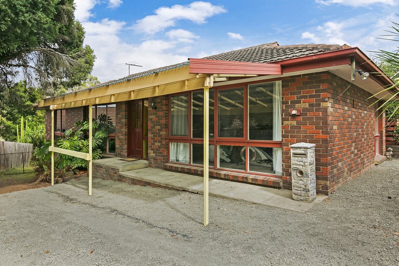 8 Wilma Avenue, Seville East VIC 3139