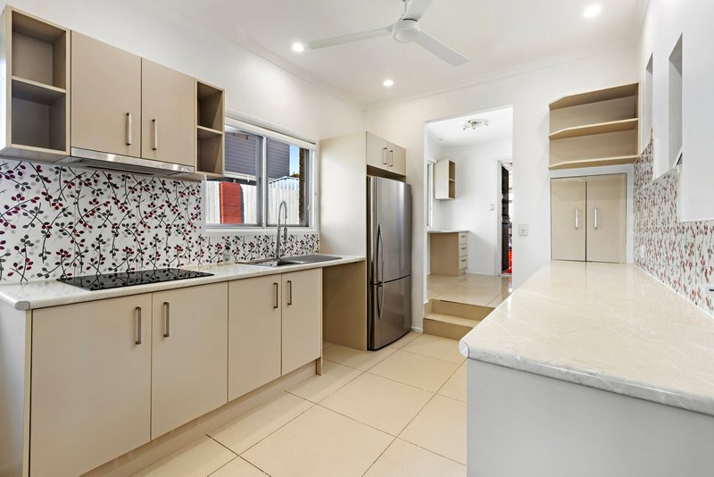 Photo - 8 Wilsmith Street, Bray Park QLD 4500 - Image 2