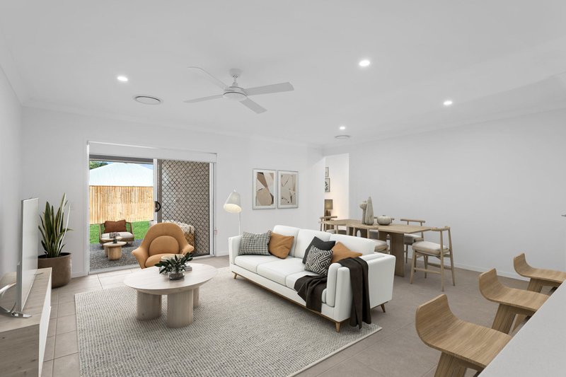 Photo - 8 Wilsons Peak Way, White Rock QLD 4306 - Image 2