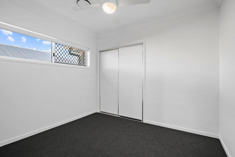 Photo - 8 Wilsons Peak Way, White Rock QLD 4306 - Image 13