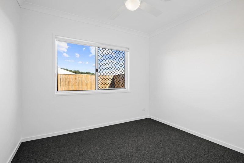 Photo - 8 Wilsons Peak Way, White Rock QLD 4306 - Image 14