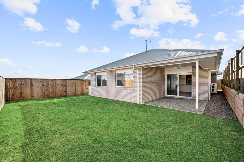 Photo - 8 Wilsons Peak Way, White Rock QLD 4306 - Image 18