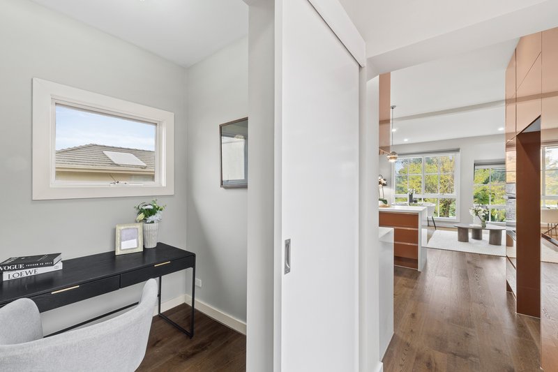 Photo - 8 Winbirra Parade, Ashwood VIC 3147 - Image 7