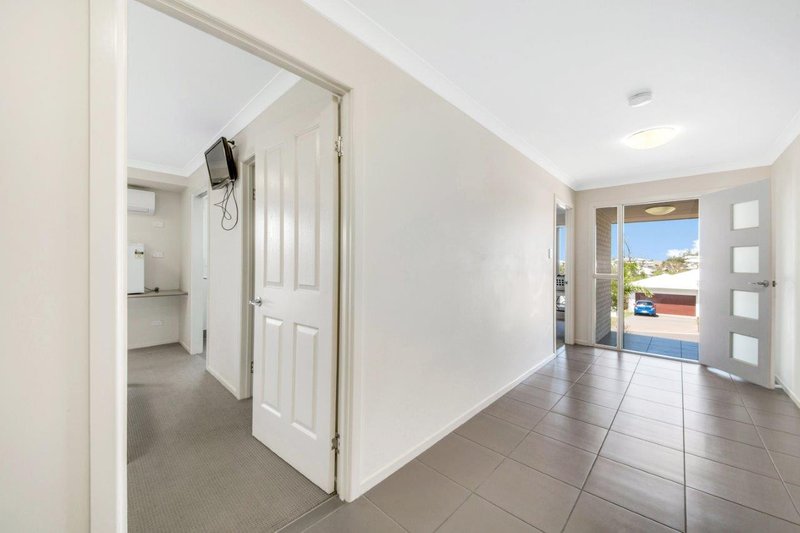 Photo - 8 Windjana Court, New Auckland QLD 4680 - Image 2