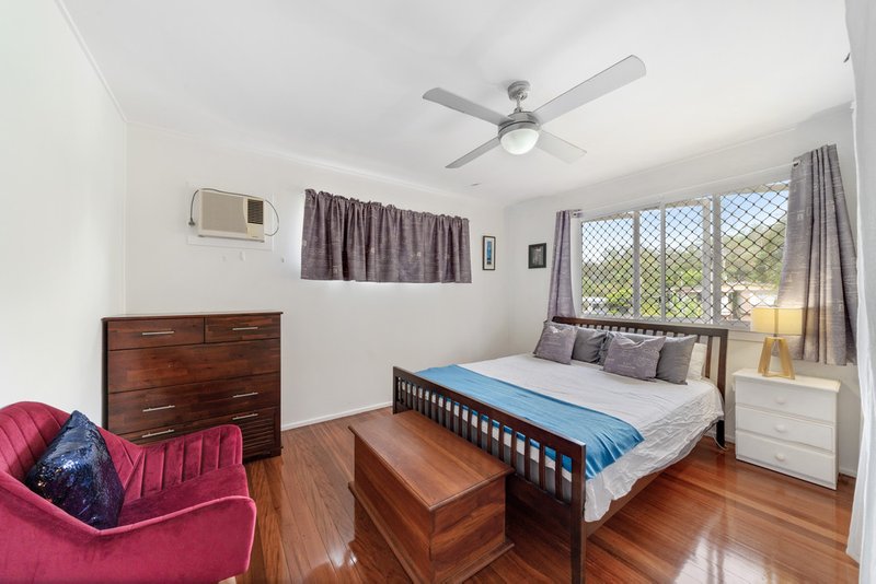 Photo - 8 Wingara Grove, Ferny Hills QLD 4055 - Image 5