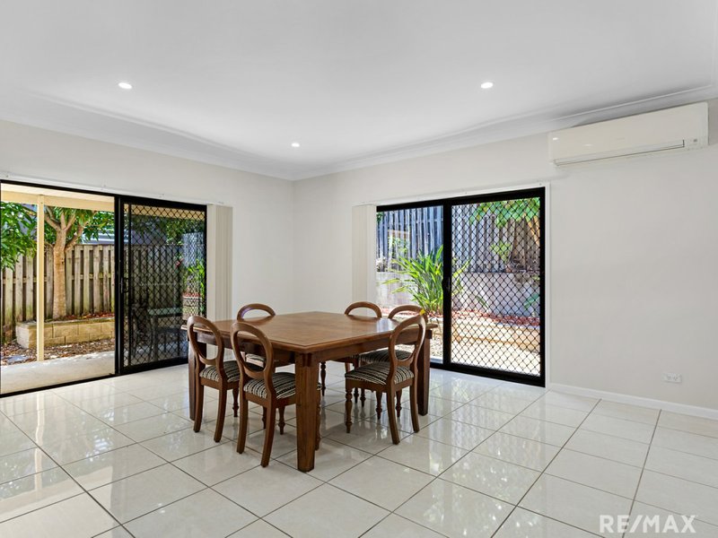 Photo - 8 Wingate Court, Varsity Lakes QLD 4227 - Image 2