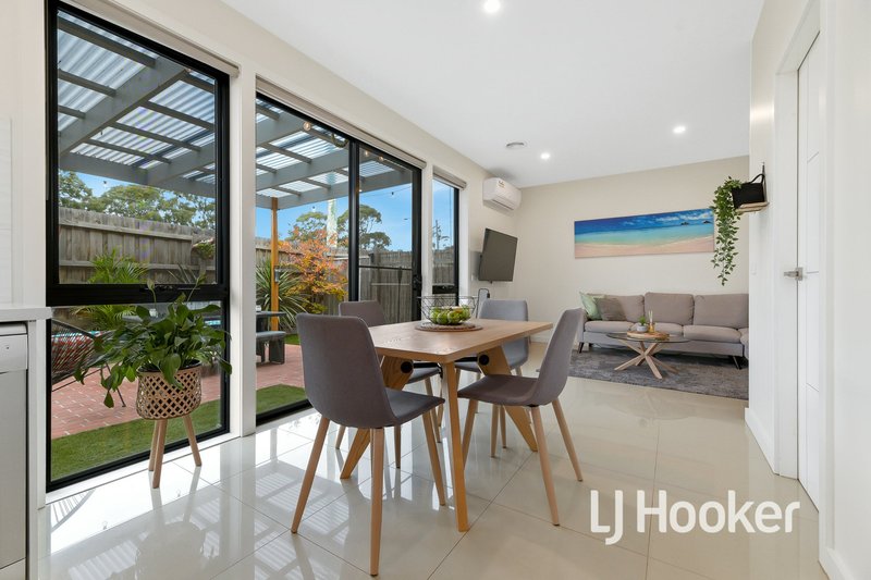 Photo - 8 Winter Lane, Carrum Downs VIC 3201 - Image 2