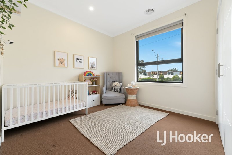 Photo - 8 Winter Lane, Carrum Downs VIC 3201 - Image 11