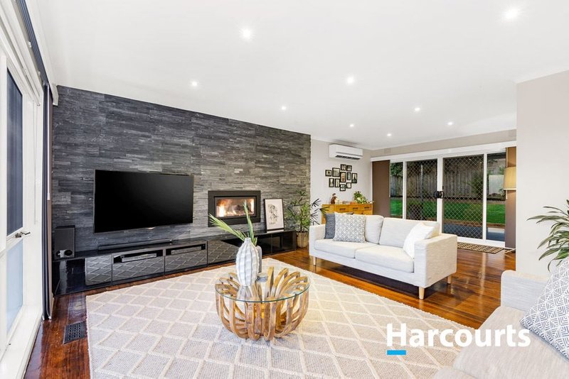 Photo - 8 Winterton Court, Wantirna VIC 3152 - Image 2